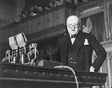 winston churchill speech winston churchill giving speech we shall fight on beaches